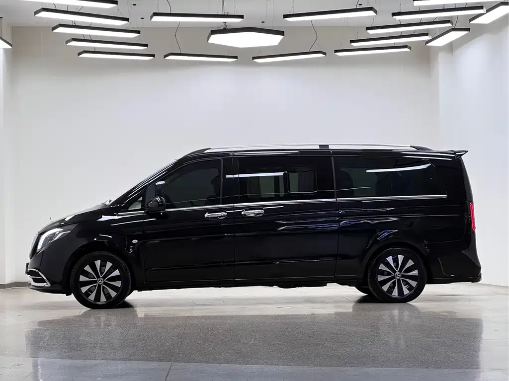 Mercedes-Benz Vito 2023 из CN, фото 4