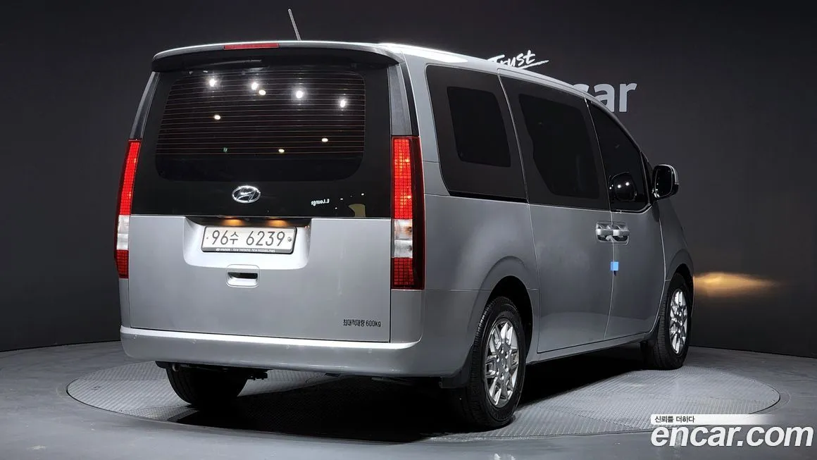 Hyundai Staria — фото 2