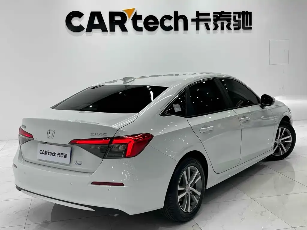 Honda Civic 2024 из CN, фото 3