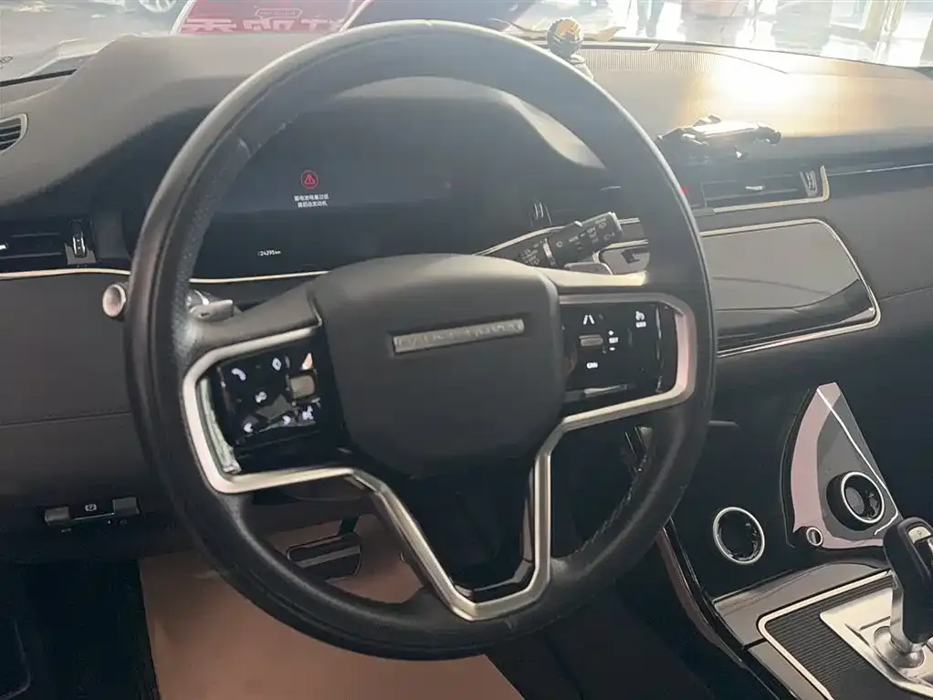 Land Rover Evoque — фото 5