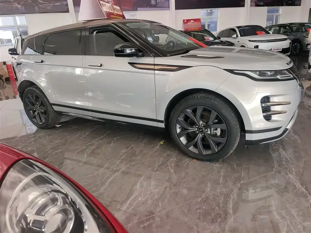 Land Rover Evoque — фото 9