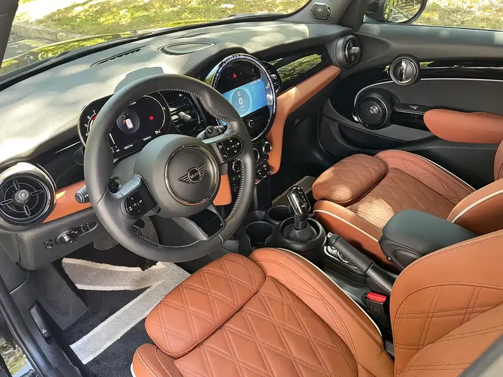 MINI Cooper (3-door) 2024 из CN, фото 10