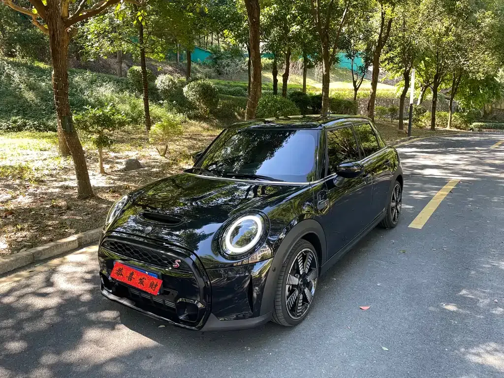 MINI Cooper (3-door) 2024 из CN, фото 7