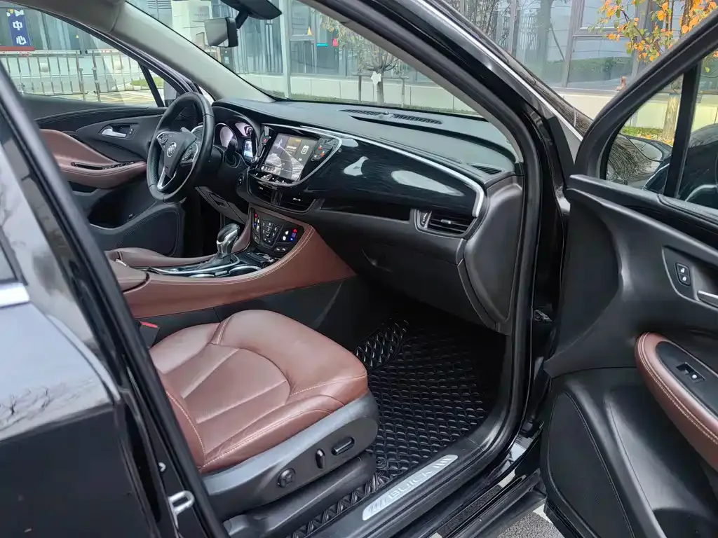 Buick Envision Plus — фото 9