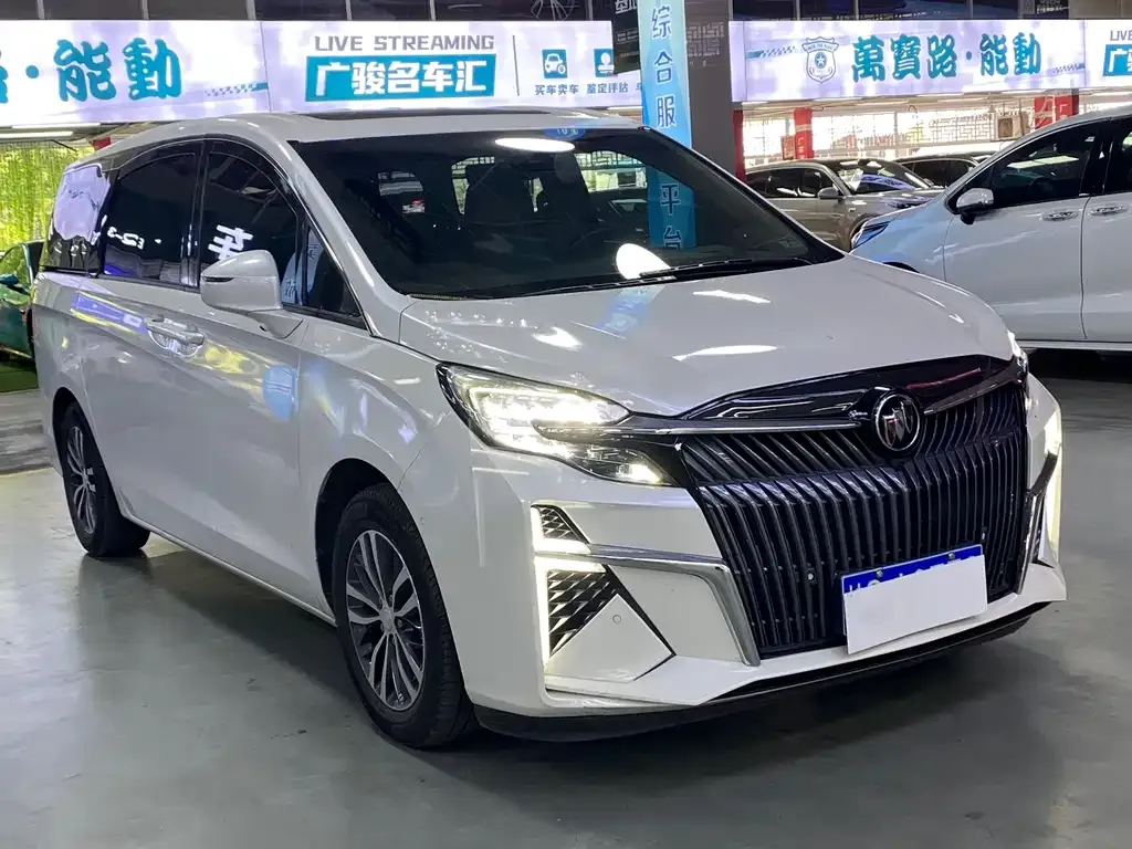 Buick GL8 2021 из CN, фото 3