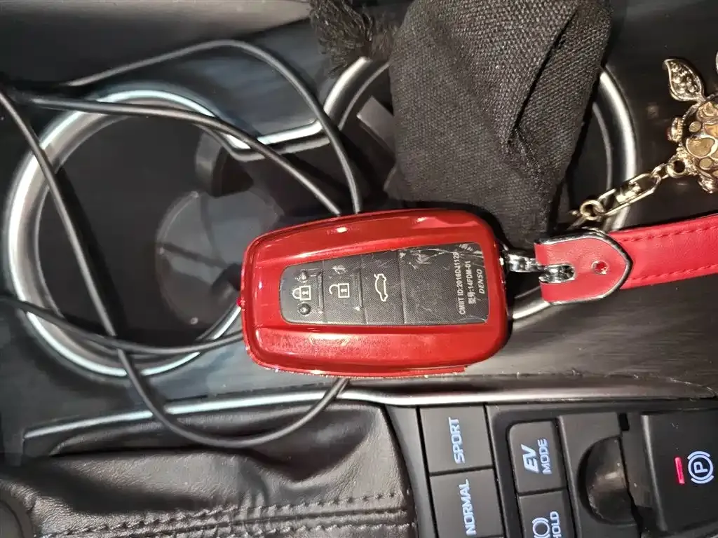 Toyota Camry 2022 из CN, фото 9