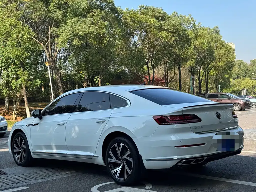 Volkswagen CC 2024 из CN, фото 6