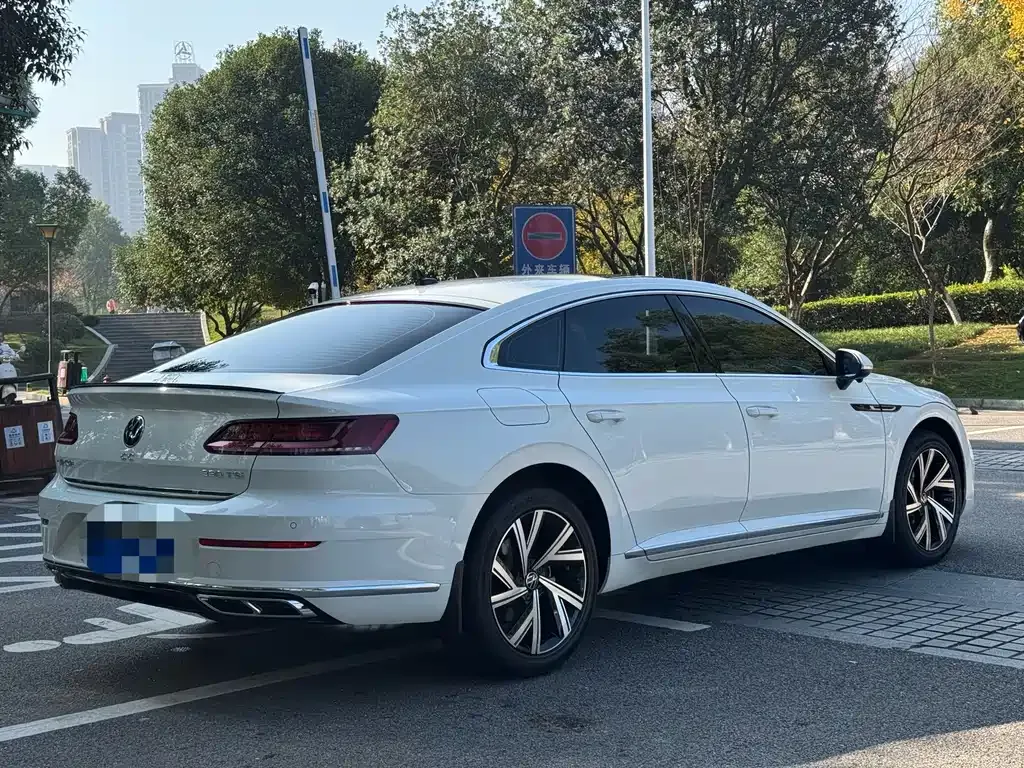 Volkswagen CC 2024 из CN, фото 7