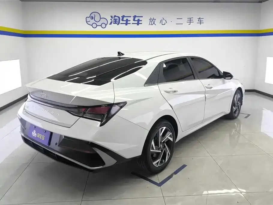 Hyundai Elantra 2024 из CN, фото 3