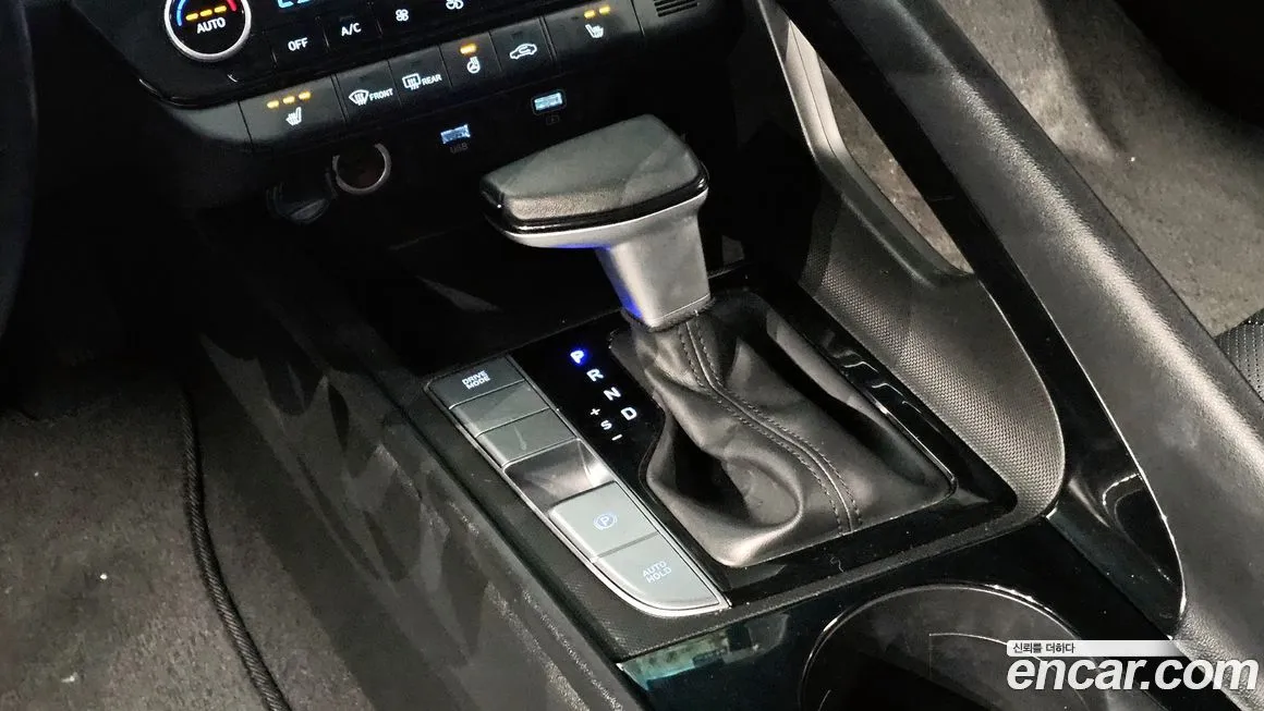 Hyundai AVANTE — фото 9