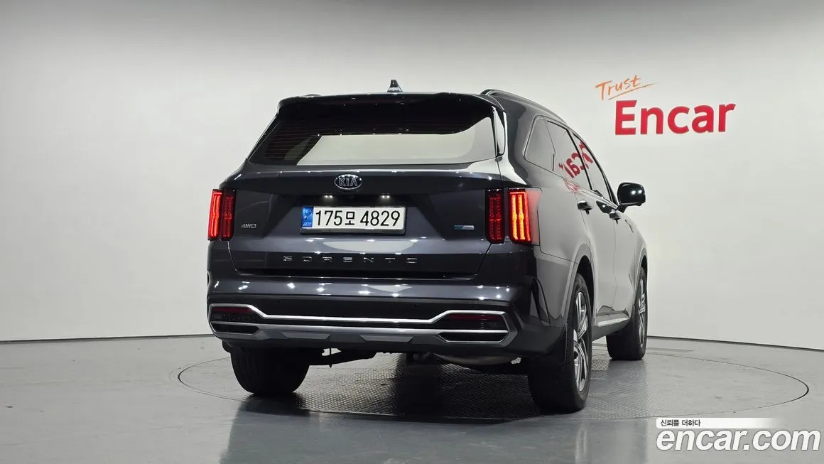 Kia Sorento — фото 4