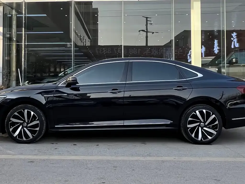 Volkswagen Passat — фото 3