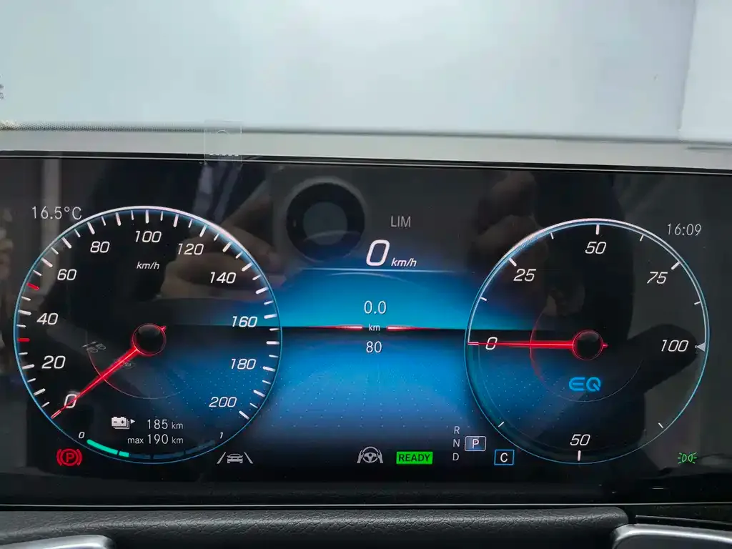 Mercedes-Benz EQB 2025 из CN, фото 8