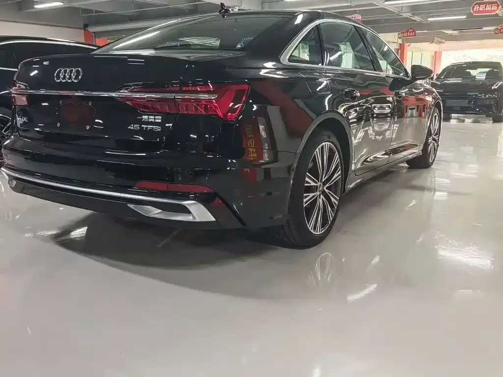 Audi A6L 2025 из CN, фото 7