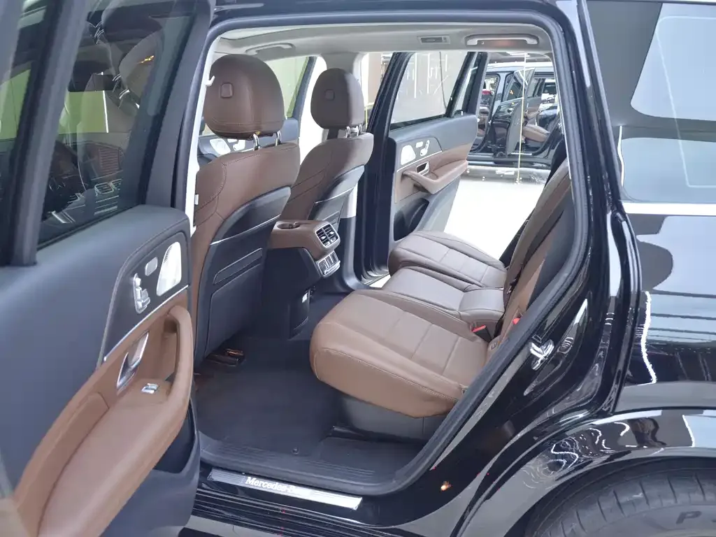 Mercedes-Benz GLS — фото 5