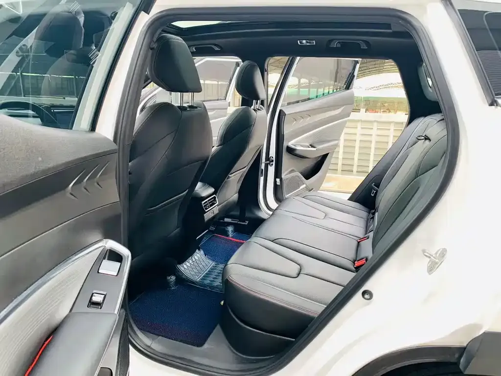 Geely Boyue 2023 из CN, фото 9