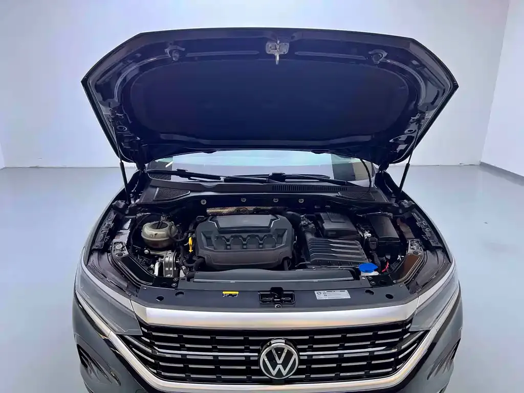 Volkswagen Passat 2024 из CN, фото 10