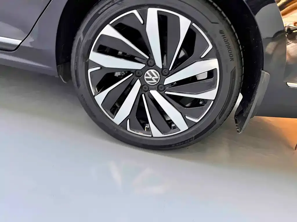 Volkswagen Passat 2024 из CN, фото 9
