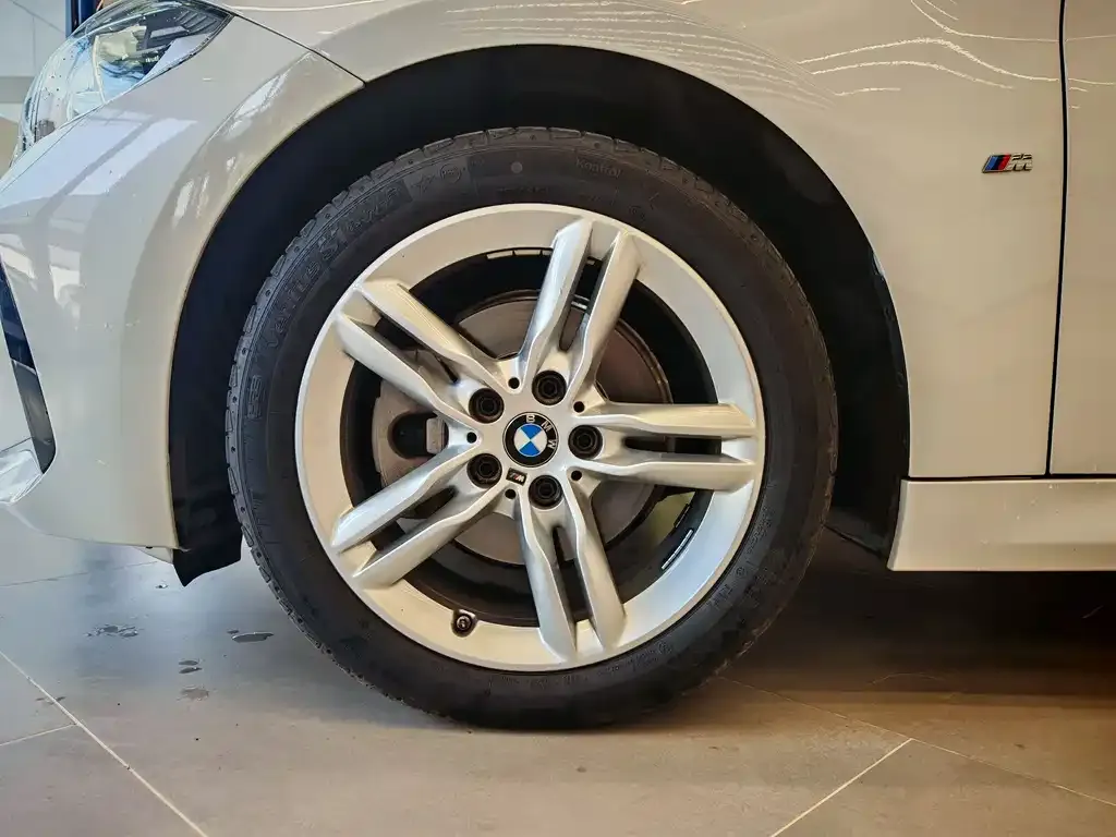 BMW 1 Series 2022 из CN, фото 4