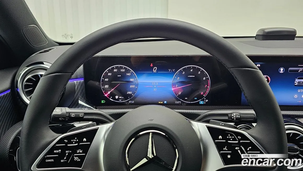 Mercedes-Benz A-Class — фото 8