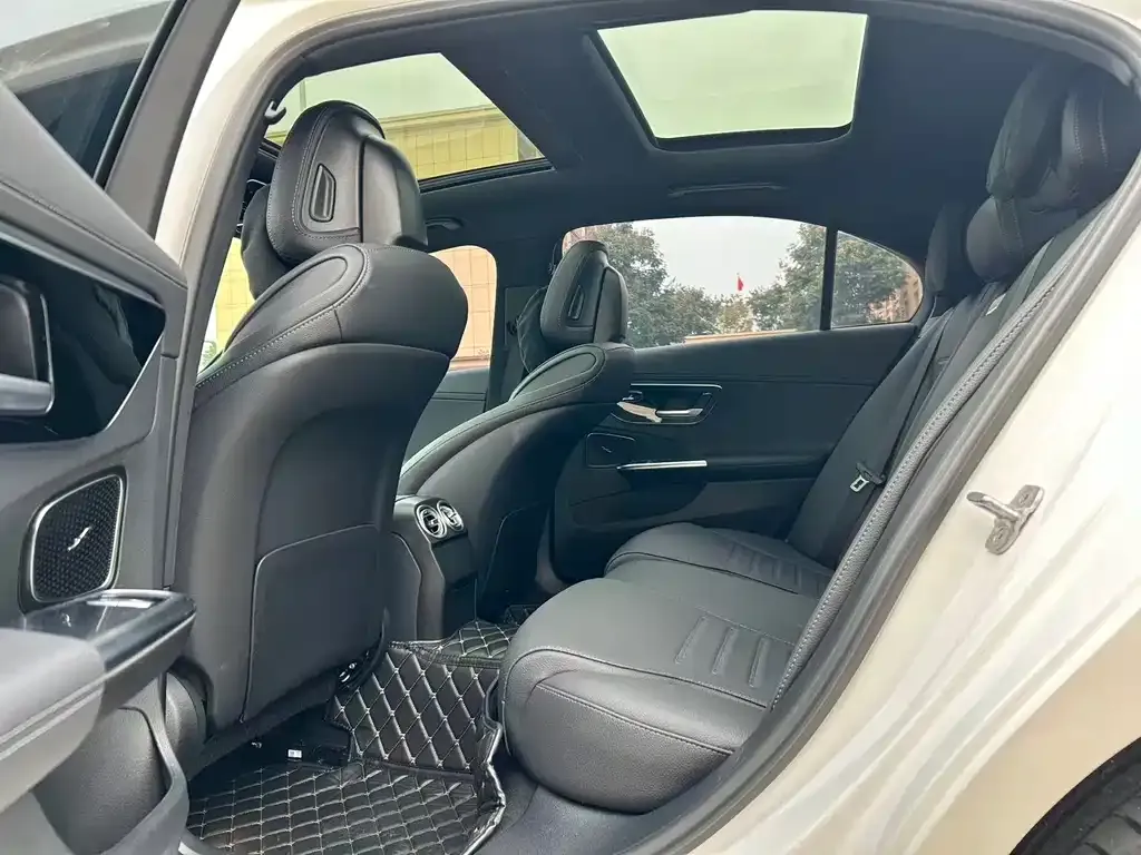 Mercedes-Benz C-Class 2024 из CN, фото 4