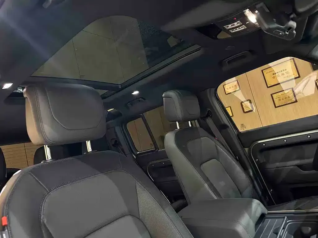 Land Rover Defender 2022 из CN, фото 10
