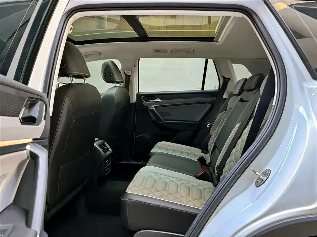 Volkswagen Tayron 2024 из CN, фото 10