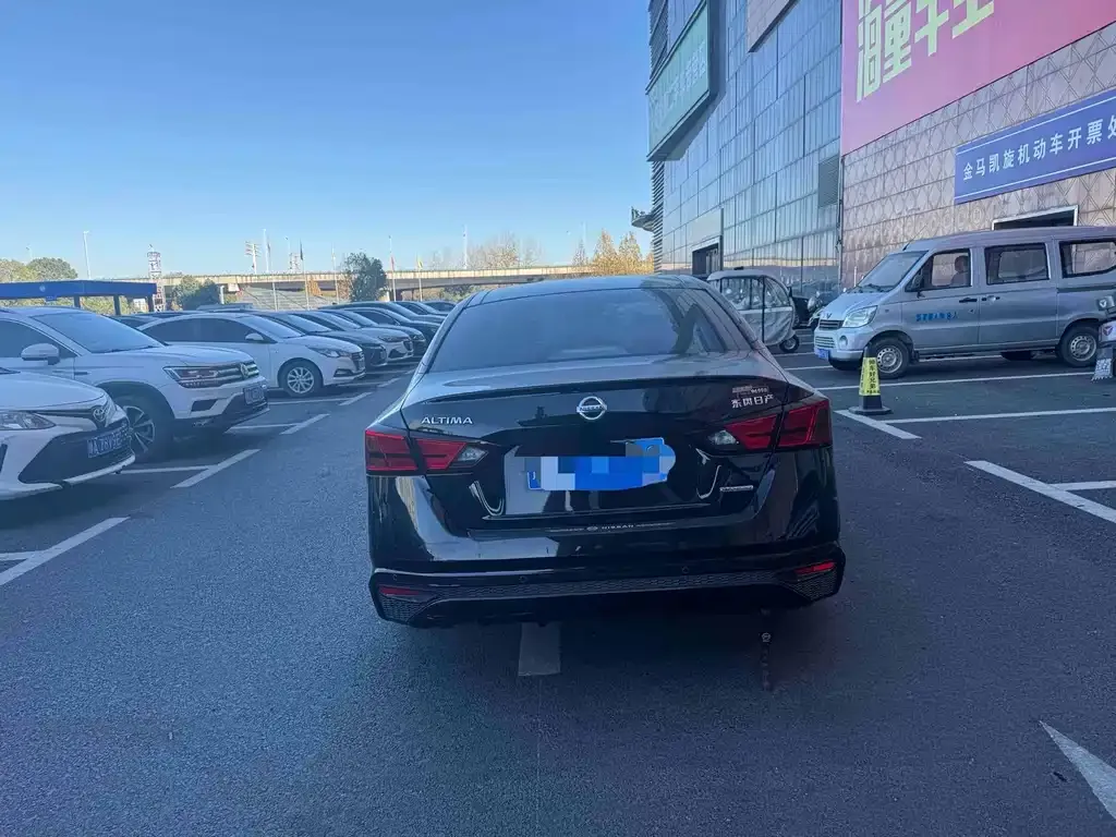 Nissan Teana 2022 из CN, фото 4