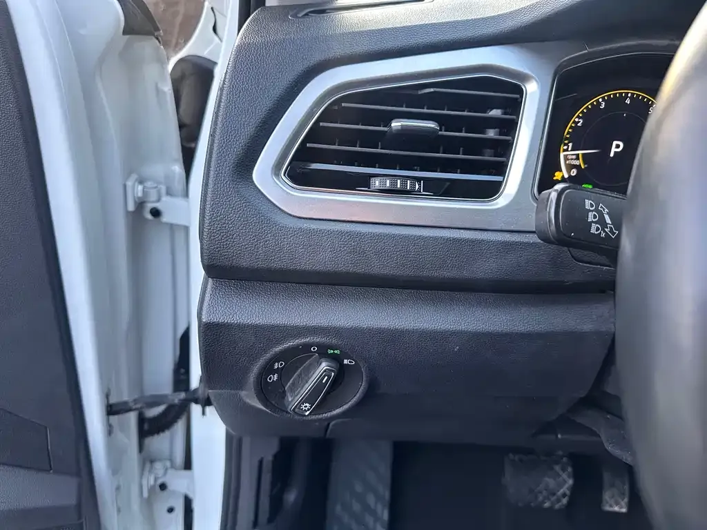 Volkswagen T-Roc 2022 из CN, фото 8
