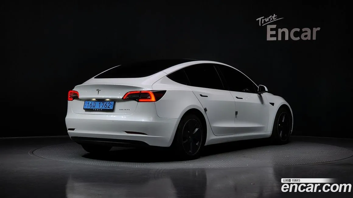 Tesla Model 3 2021 из KR, фото 2