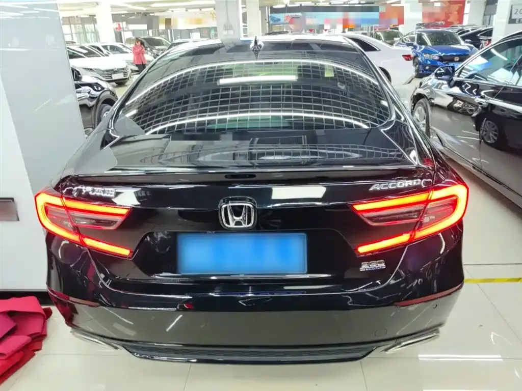 Honda Accord 2023 из CN, фото 6