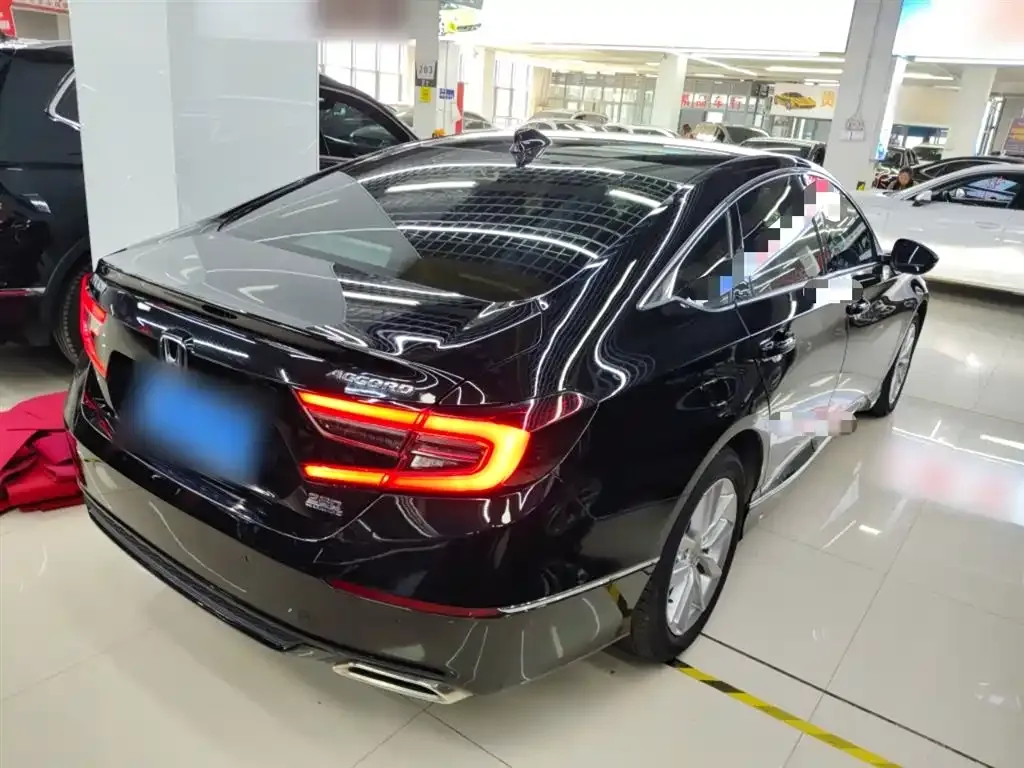 Honda Accord 2023 из CN, фото 7