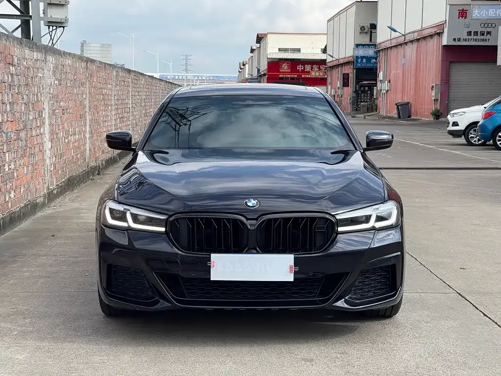 BMW 5 Series — фото 2