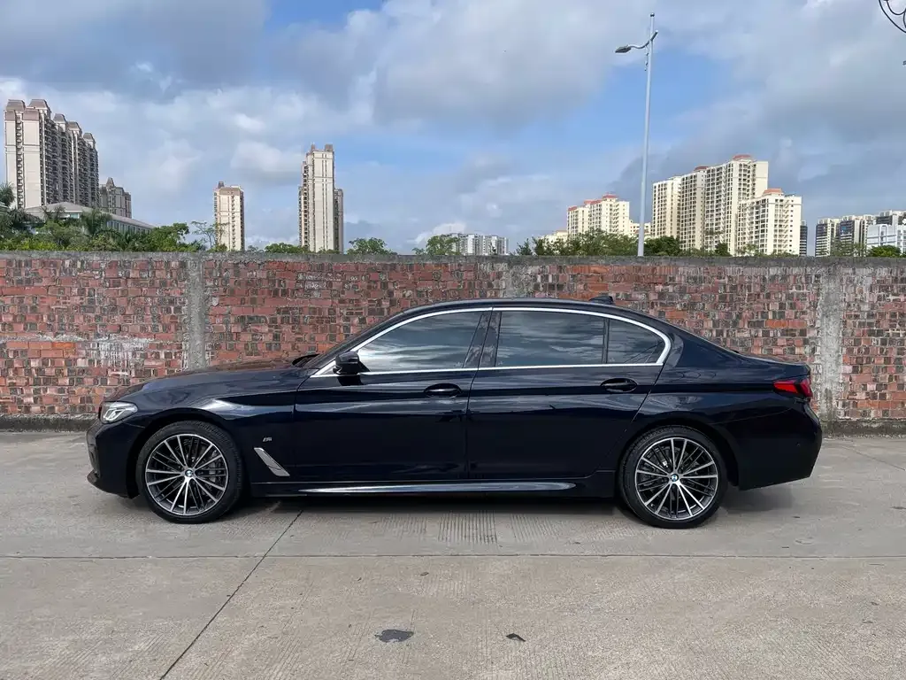 BMW 5 Series — фото 3