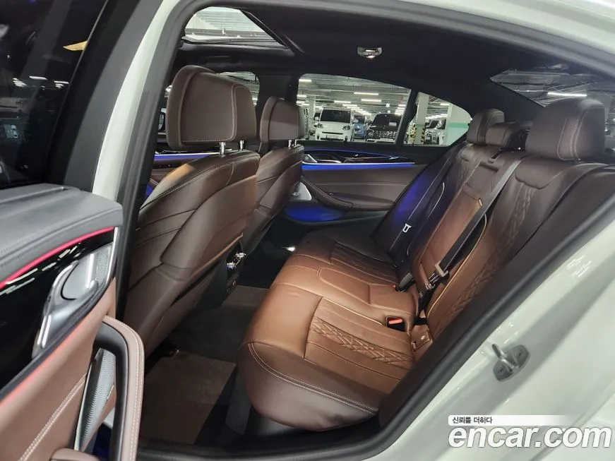 BMW 5-Series 2023 из KR, фото 9