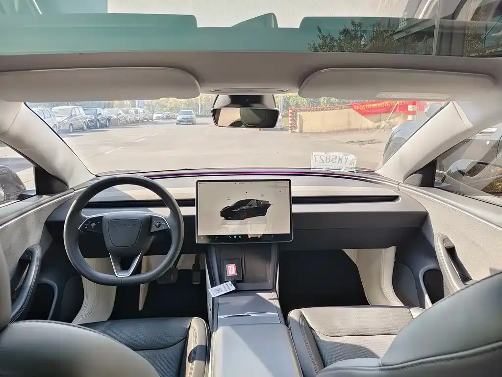 Tesla Model 3 — фото 4