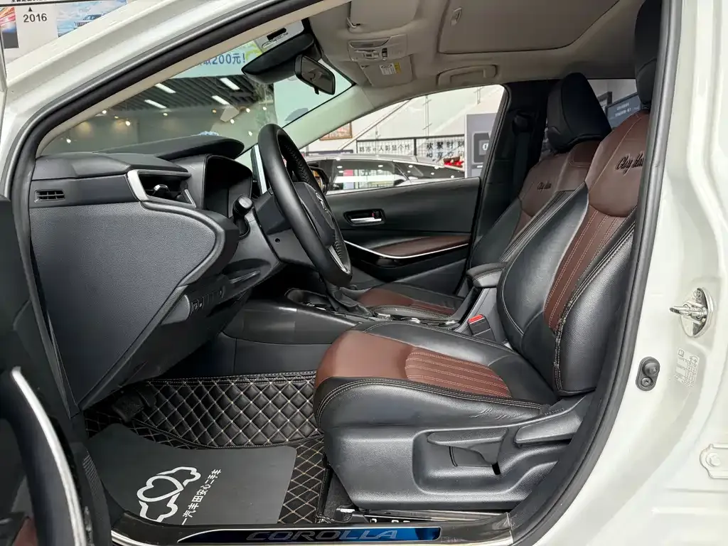 Toyota Corolla 2021 из CN, фото 2