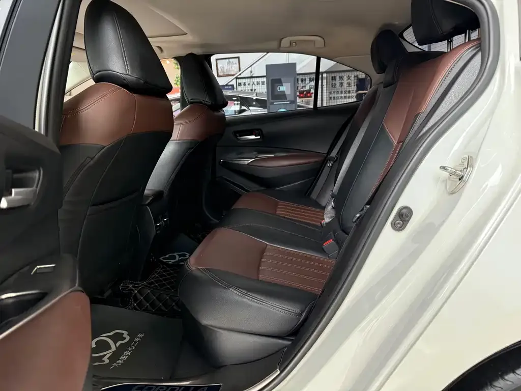 Toyota Corolla 2021 из CN, фото 3