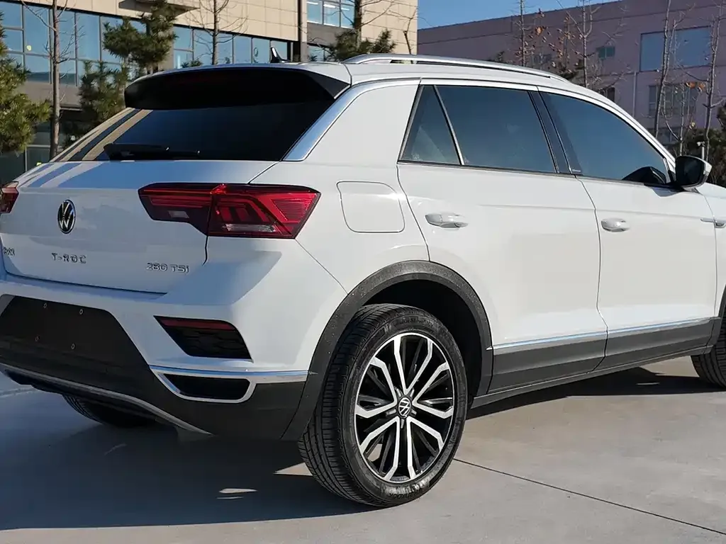 Volkswagen T-Roc 2022 из CN, фото 4