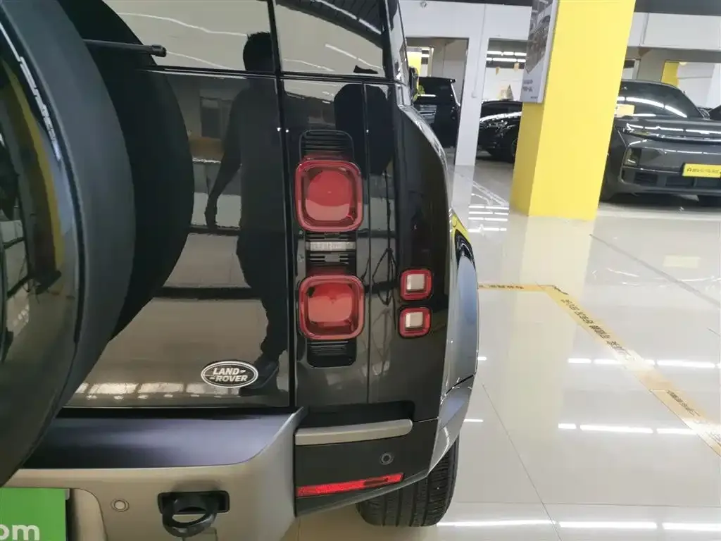 Land Rover Defender 2024 из CN, фото 8