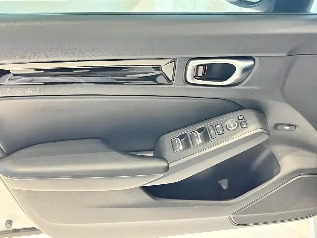 Honda Civic 2023 из CN, фото 9