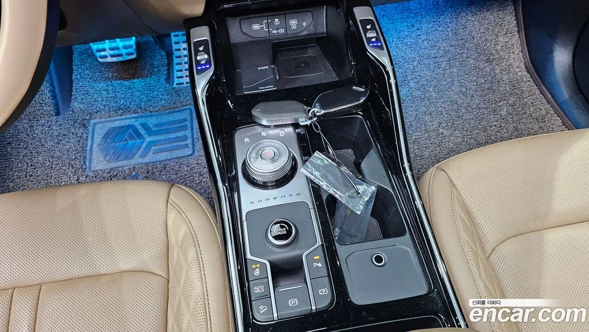 Kia Sorento — фото 9