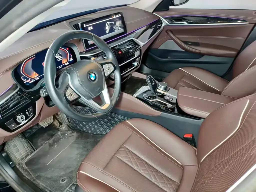 BMW 5 Series — фото 10