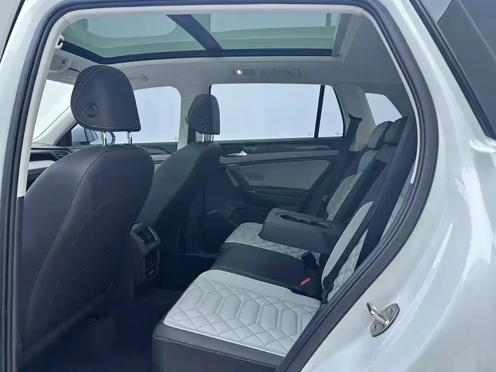 Volkswagen Tayron 2023 из CN, фото 10