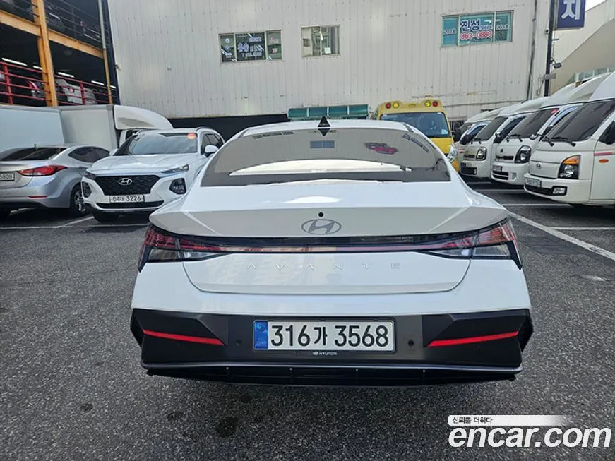 Hyundai AVANTE — фото 5