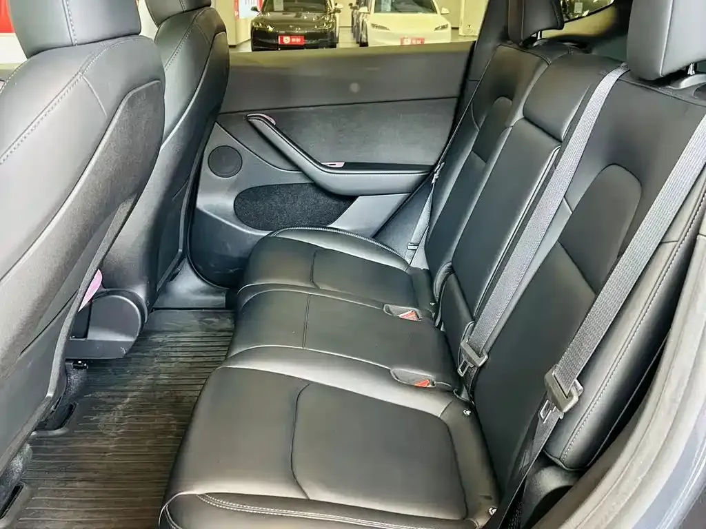 Tesla Model Y 2022 из CN, фото 10