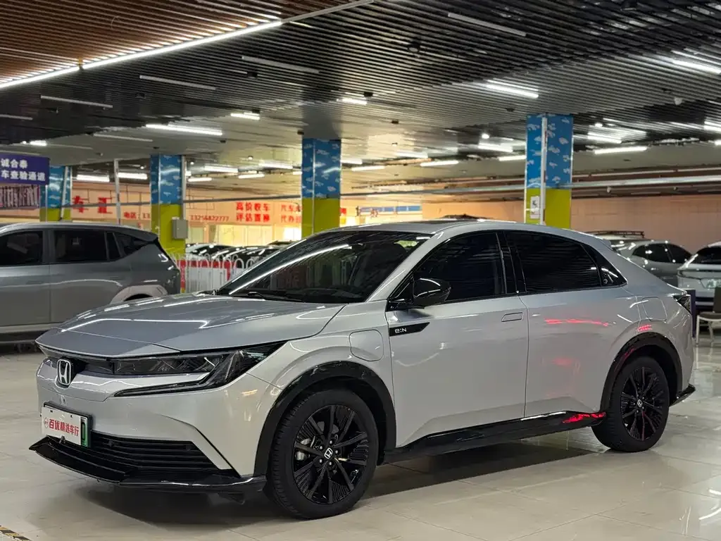 Honda e:NP2