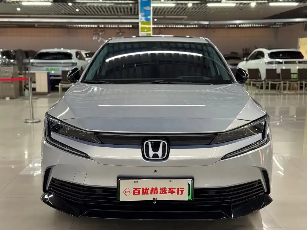 Honda e:NP2 2024 из CN, фото 2