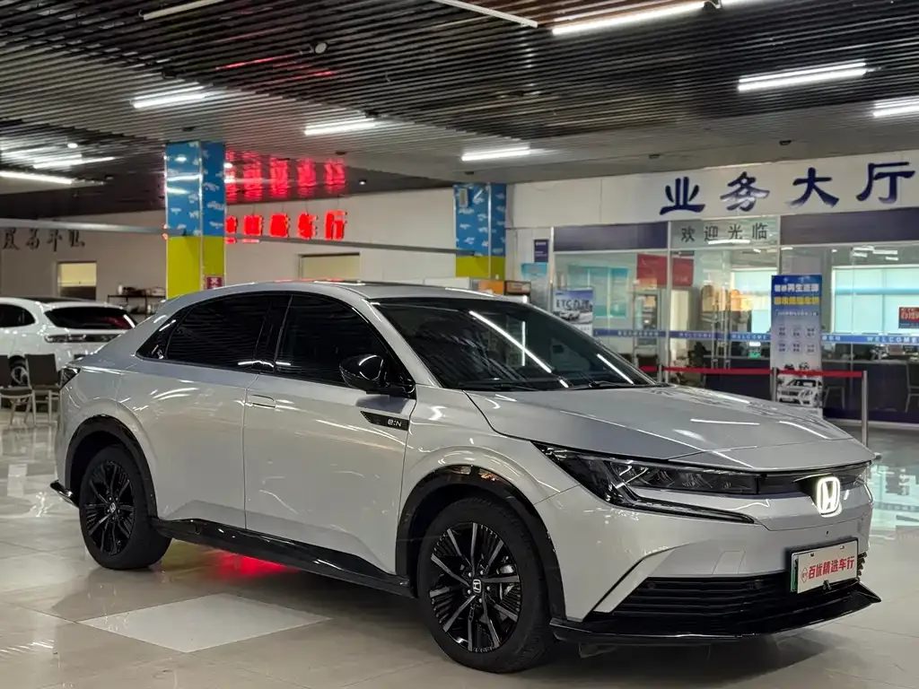 Honda e:NP2 2024 из CN, фото 3