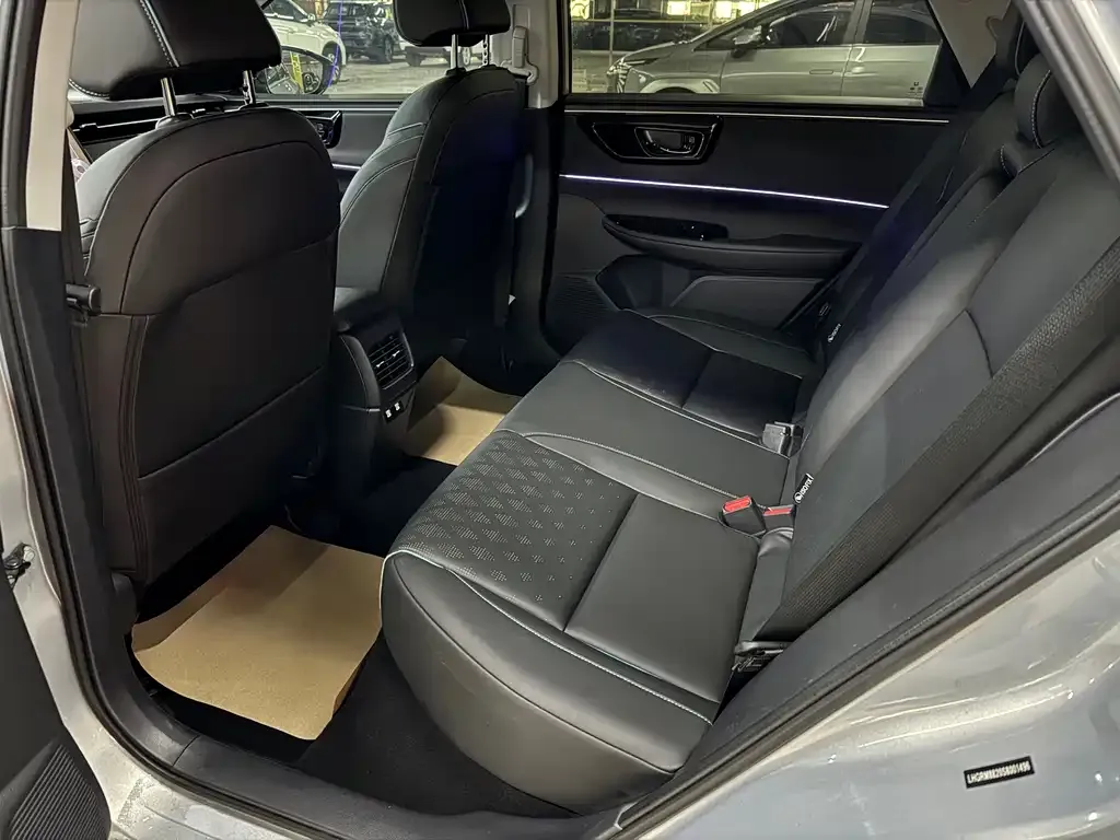 Honda e:NP2 2024 из CN, фото 9